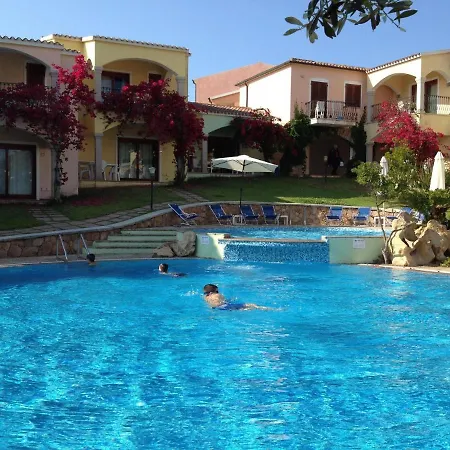 In With Swimming Pool Apartment *