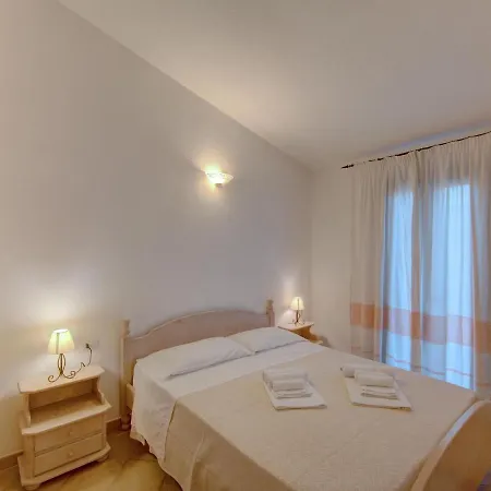 Apartment In With Swimming Pool Badesi