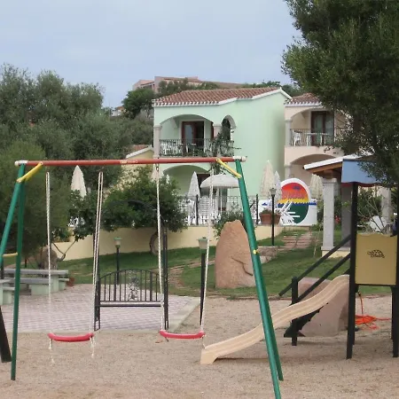 In With Swimming Pool *
