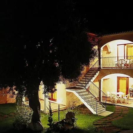 Apartment In With Swimming Pool