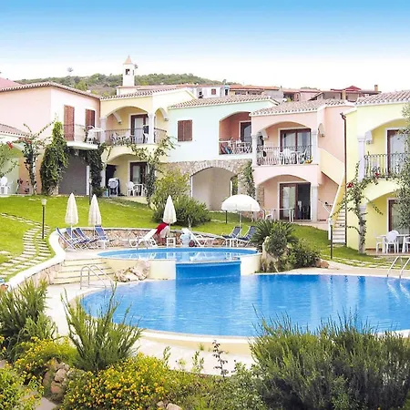 Apartment In With Swimming Pool