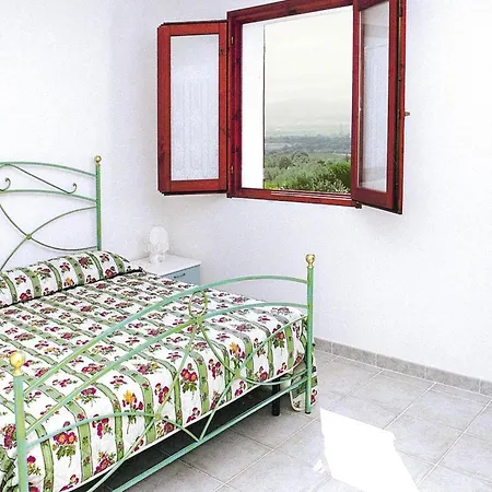 Apartment In With Swimming Pool Badesi